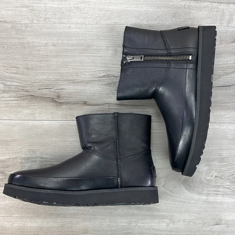 🌿UGG🌿 W DECONSTRUCTED MINI ZIP BLACK BOOTS - Picture 6 of 15